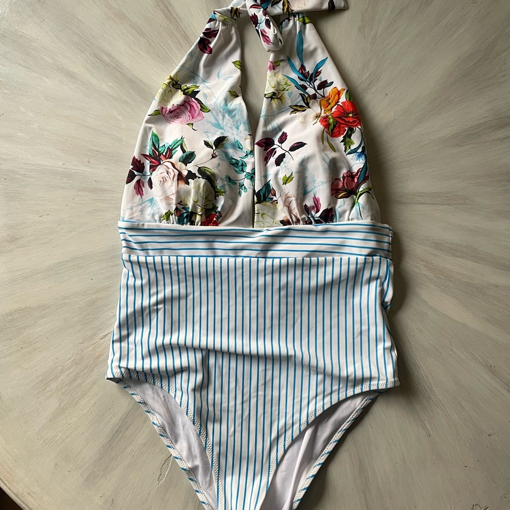 Cupshe Floral and Striped One Piece Swimsuit